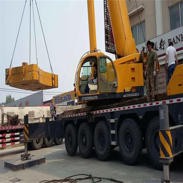 四更镇当地吊车出租|机器吊装|75吨|工厂搬迁服务